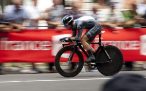 good content writers produce high quality online content quickly like bike racers